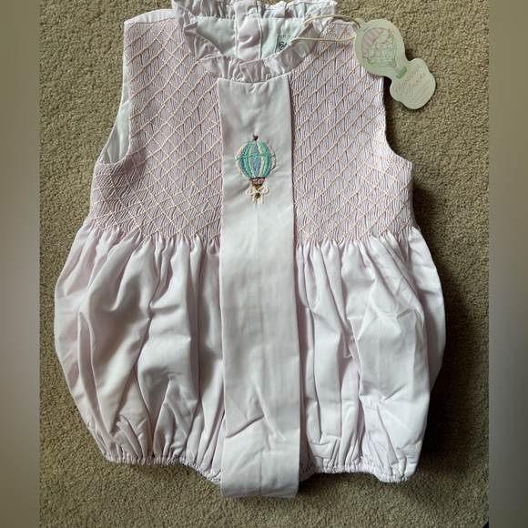 Savannah Smocks Other - Savannah smocks embroidered hot air balloon bubble